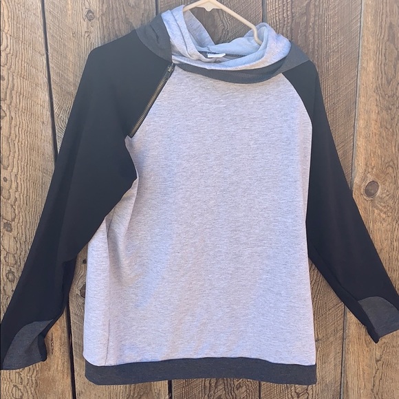 Hoodie - Picture 3 of 4